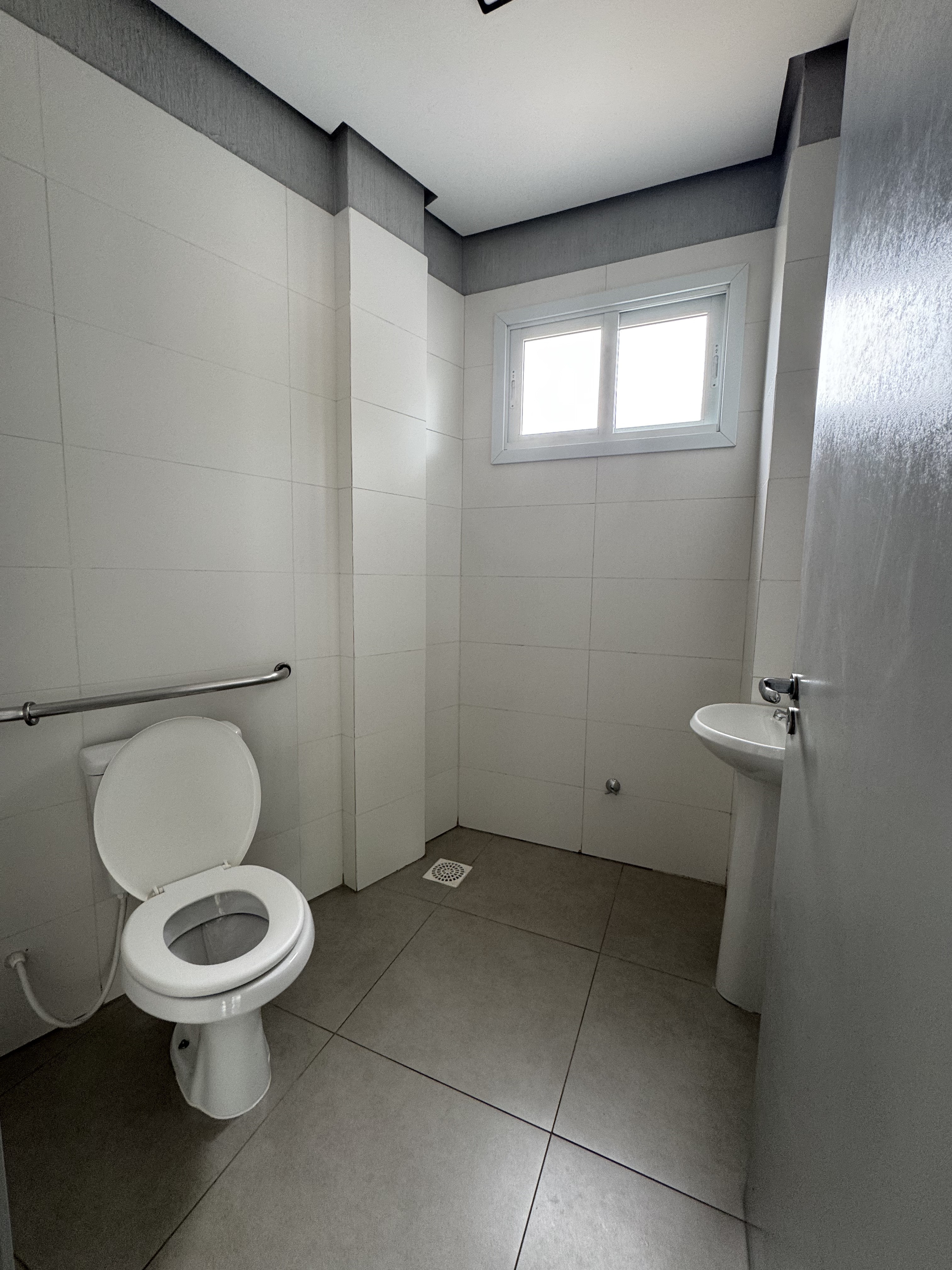 Imóvel comercial amplo, moderno e versátil - Foto 5