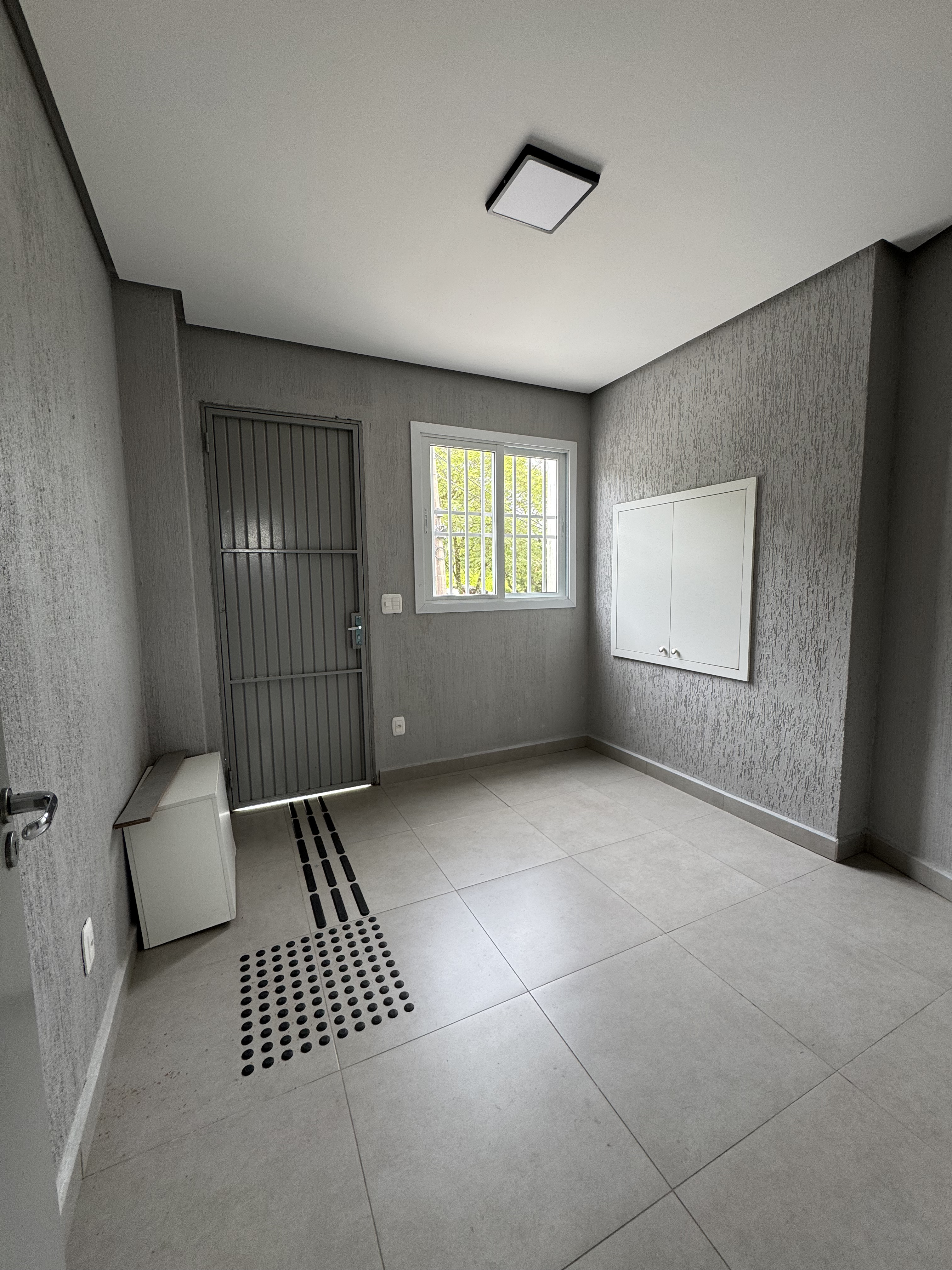 Imóvel comercial amplo, moderno e versátil - Foto 4