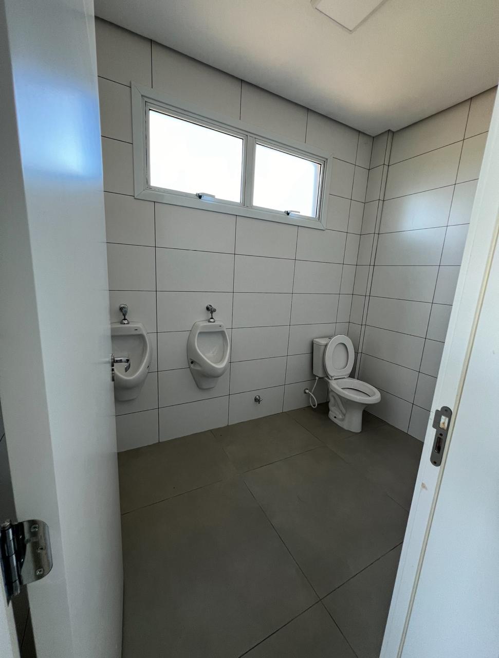 Imóvel comercial amplo, moderno e versátil - Foto 3