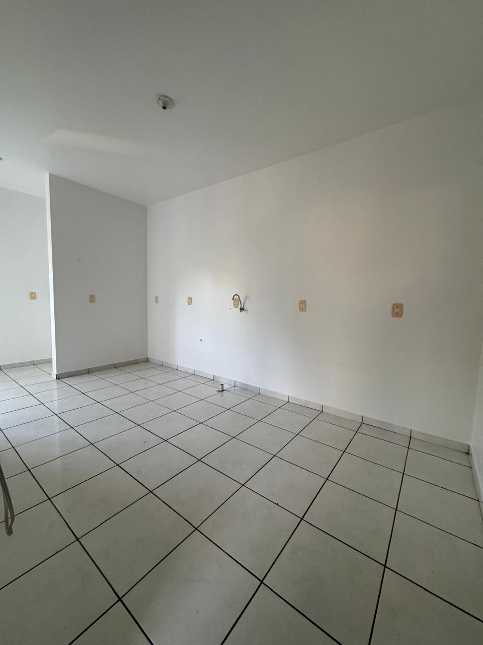 Apartamento com Sacada, Boa Iluminação Natural e Ambientes Amplos - Foto 6