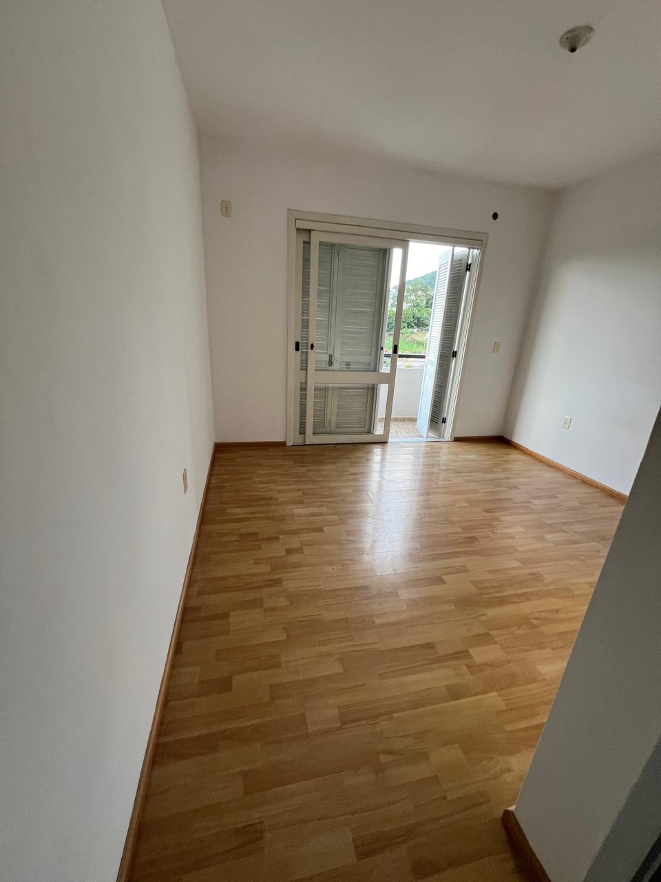 Apartamento Bem Iluminado com Vista Aberta e Ambientes Amplos - Foto 9