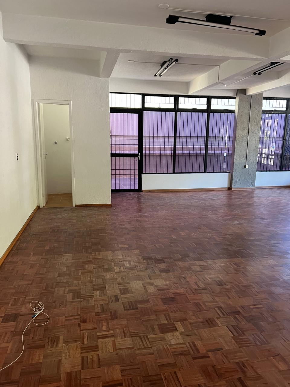 Loja Comercial de Esquina no Centro – Alta Visibilidade - Foto 3